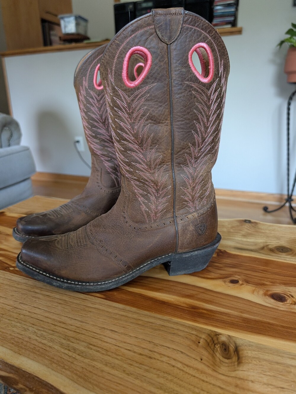 Ariat Brown Leather Western Heeled Boots with Pink Stitching - Picture 8 of 12